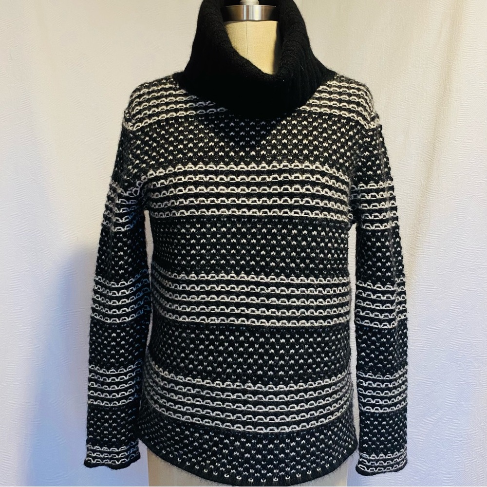 Brooks Brothers M wool/angora black and ivory sweater.